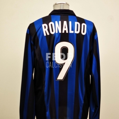 0136_1_internazionale_9_ronaldo_1998-1999_serie-a